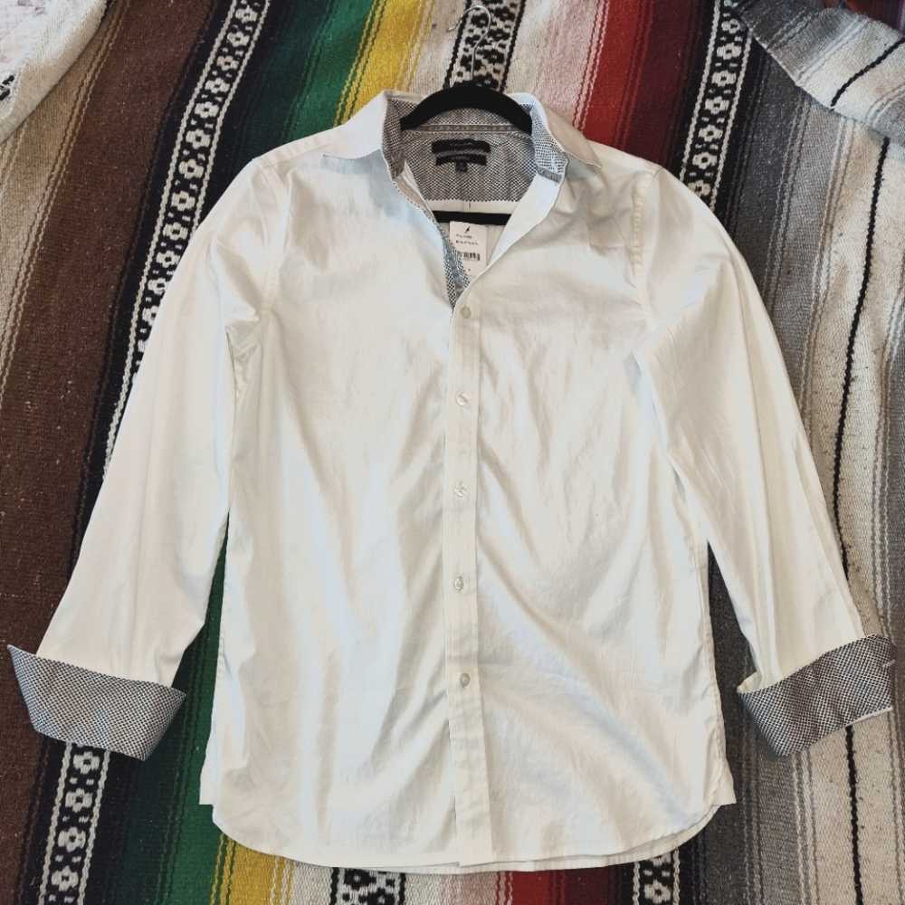 Tahari Stretch Button Up Shirt NWT